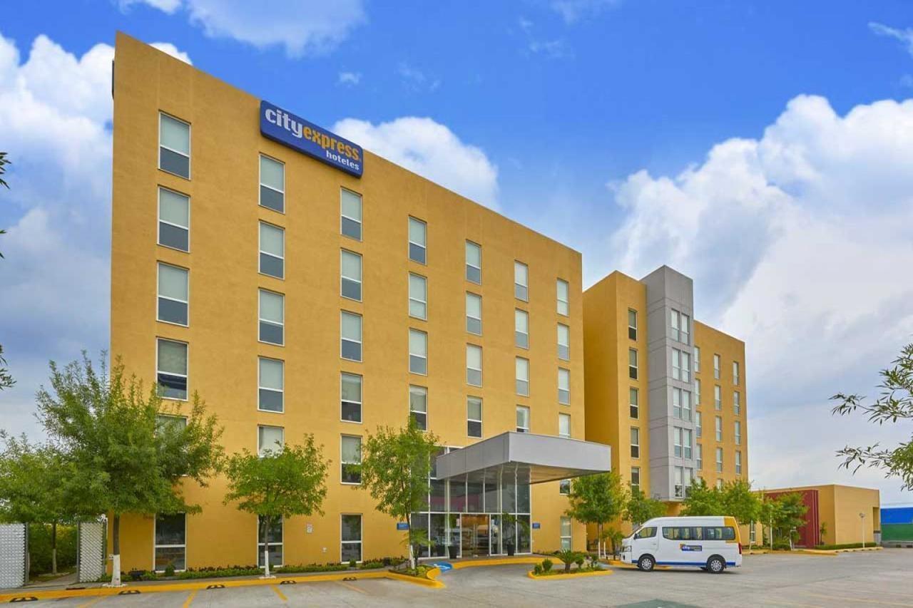 City Express Suites By Marriott Silao Aeropuerto Extérieur photo
