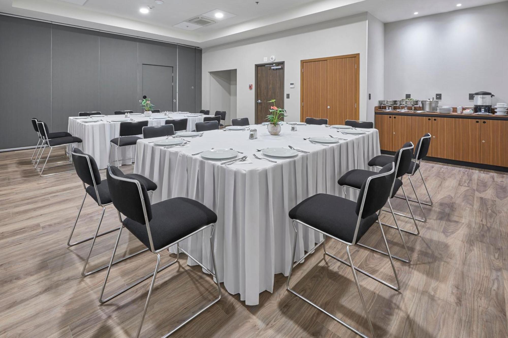 City Express Suites By Marriott Silao Aeropuerto Extérieur photo
