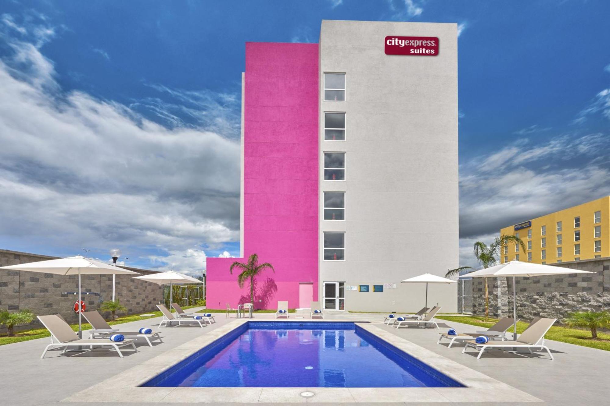City Express Suites By Marriott Silao Aeropuerto Extérieur photo