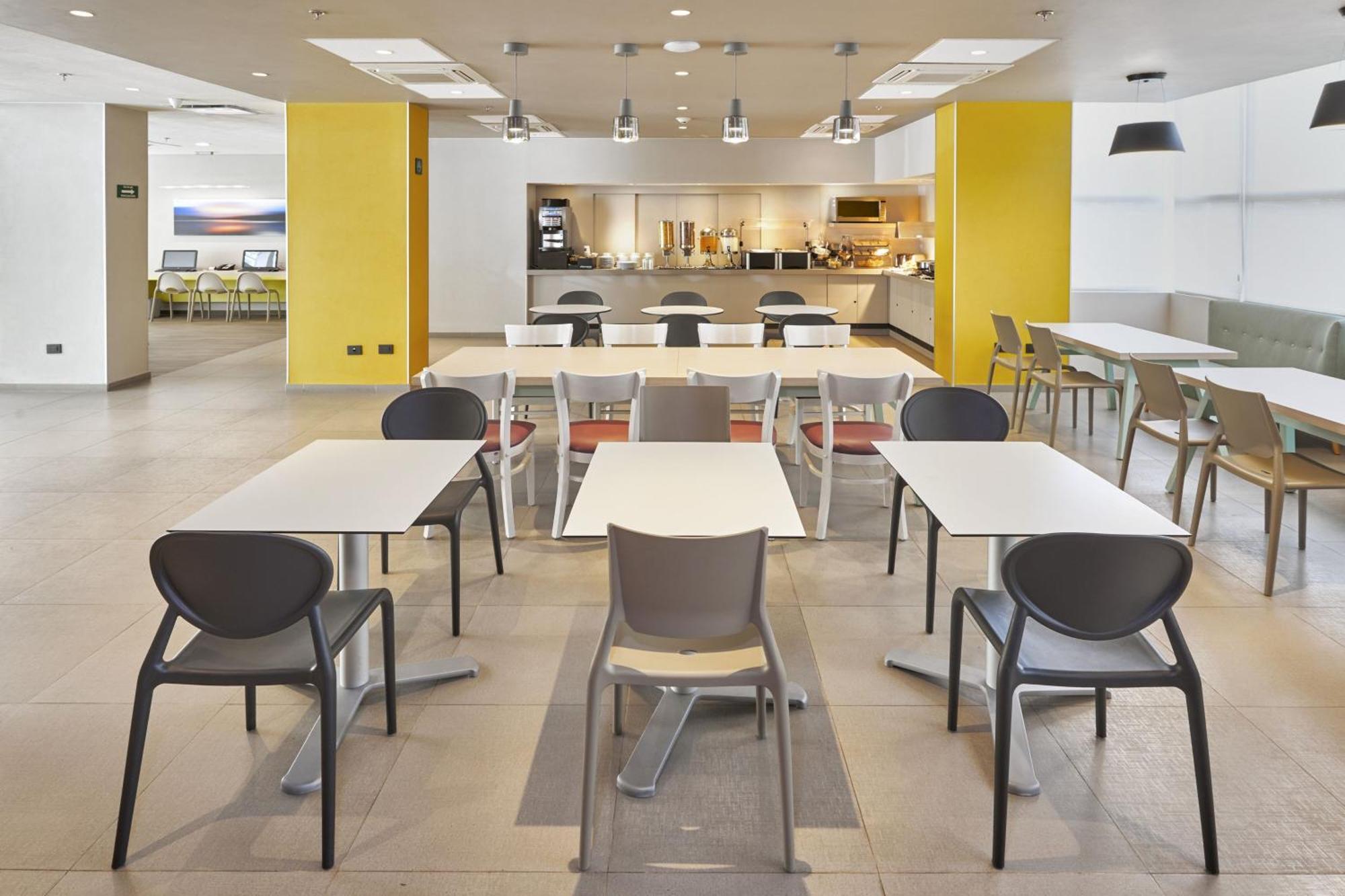 City Express Suites By Marriott Silao Aeropuerto Extérieur photo