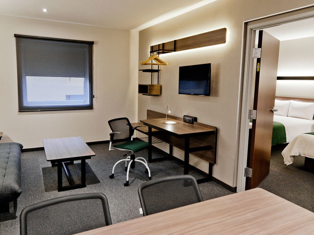 City Express Suites By Marriott Silao Aeropuerto Extérieur photo